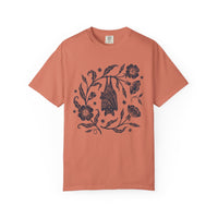 Load image into Gallery viewer, Folk Art Vintage Bat Graphic Tee