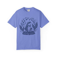 Load image into Gallery viewer, Folk Art Vintage Frog Graphic Tee