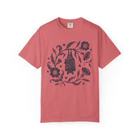 Load image into Gallery viewer, Folk Art Vintage Bat Graphic Tee