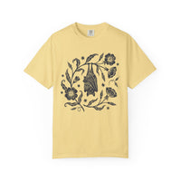 Load image into Gallery viewer, Folk Art Vintage Bat Graphic Tee