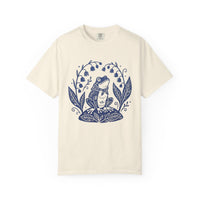 Load image into Gallery viewer, Folk Art Vintage Frog Graphic Tee