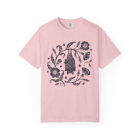 Load image into Gallery viewer, Folk Art Vintage Bat Graphic Tee